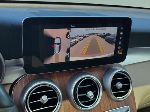 Certified 2022 Mercedes-Benz GLC 300 4MATIC image 29