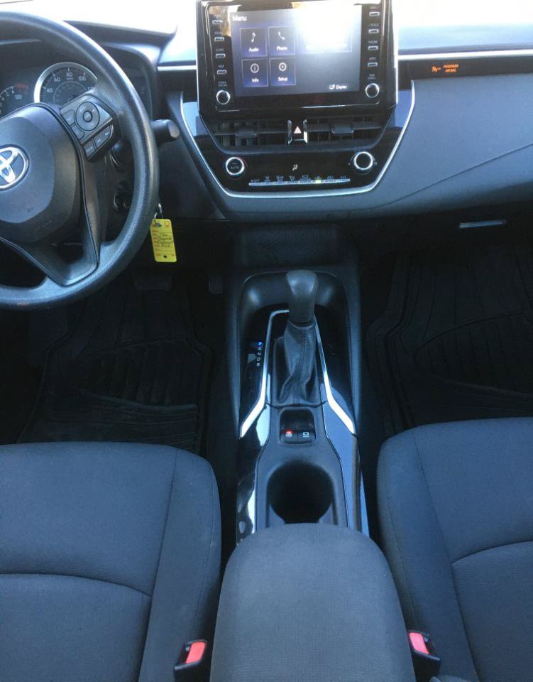 Used 2020 Toyota Corolla LE FWD image 20