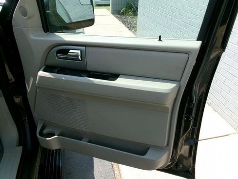 Used 2014 Ford Expedition EL Limited w/ Equipment Group 301A AWD/4WD image 16