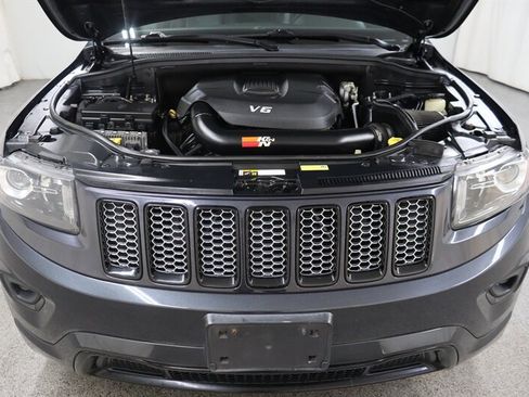 Used 2015 Jeep Grand Cherokee Altitude AWD/4WD image 32