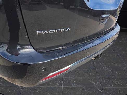 New 2026 Chrysler Pacifica Limited w/ Trailer Tow Group image 39