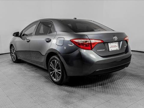 Used 2017 Toyota Corolla LE w/ LE Premium Package w/Moonroof FWD image 6