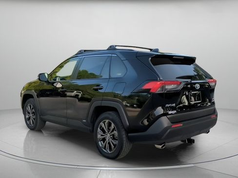 Used 2023 Toyota RAV4 XLE Premium AWD/4WD image 20