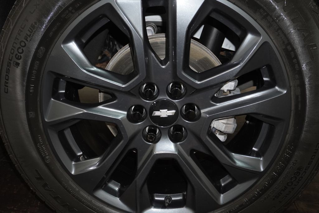 Used 2020 Chevrolet Traverse RS FWD image 13