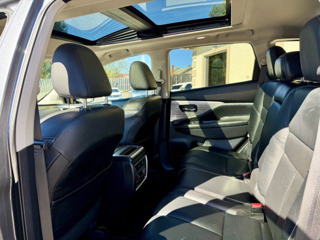 Used 2018 Nissan Murano Platinum FWD image 6