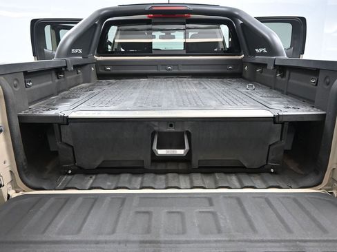 Used 2022 Chevrolet Colorado ZR2 w/ ZR2 Dusk Special Edition image 37