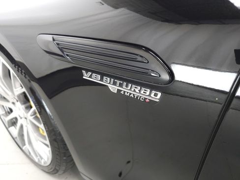 Used 2022 Mercedes-Benz SL 55 AMG 4MATIC w/ Driver Assistance Package image 38