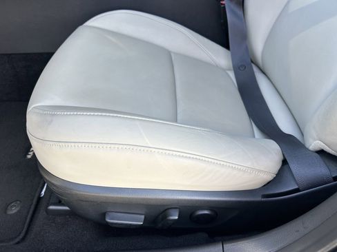 Used 2021 MAZDA MAZDA3 s image 19