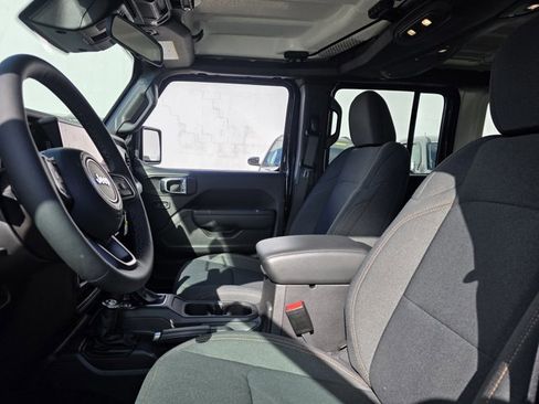 Used 2026 Jeep Wrangler Sport S image 2