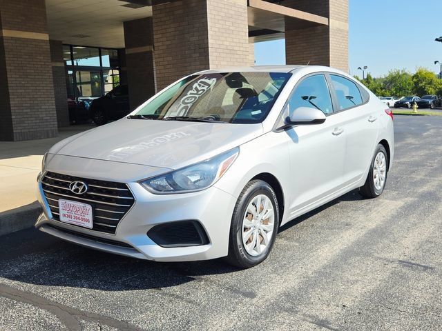 Used 2020 Hyundai Accent SE FWD image 3