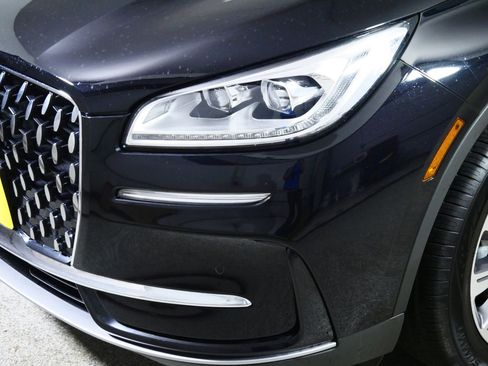 Used 2023 Lincoln Corsair Reserve w/ Equipment Group 201A image 16