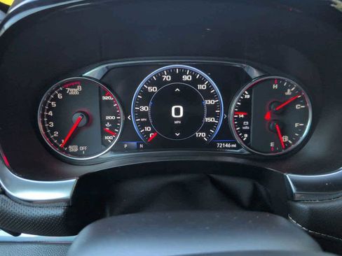 Used 2022 Chevrolet Traverse Premier image 38