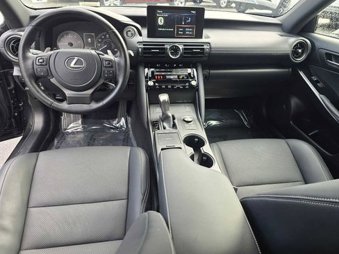 Certified 2025 Lexus IS 300 F Sport image 20