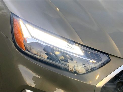 Used 2023 Audi Q5 2.0T Premium w/ Convenience Package image 27