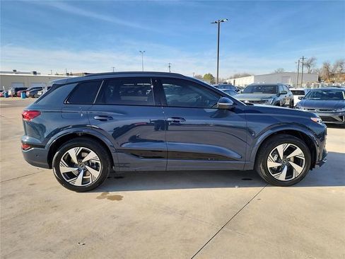 New 2025 Audi Q6 e-tron Premium image 7