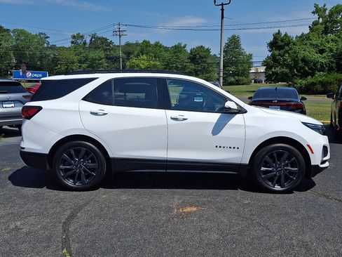 Certified 2023 Chevrolet Equinox RS w/ RS Leather Package AWD/4WD image 8