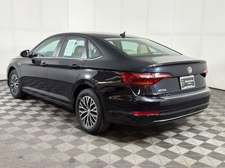 Used 2019 Volkswagen Jetta SEL w/ Cold Weather Package FWD video 2