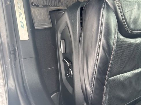 Used 2020 Ford Explorer Platinum w/ Premium Technology Package image 12