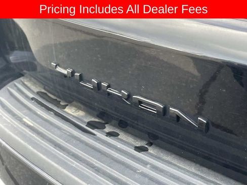 Used 2023 GMC Yukon XL Denali w/ Max Trailering Package AWD/4WD image 8