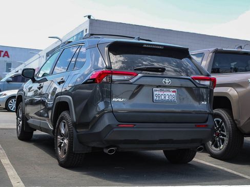 Used 2024 Toyota RAV4 XLE FWD image 9