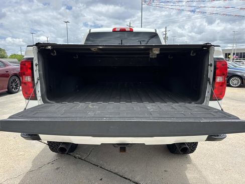 Used 2017 Chevrolet Silverado 1500 LT w/ All Star Edition AWD/4WD image 8