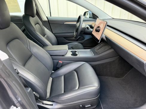 Used 2023 Tesla Model 3 Standard Range RWD image 23