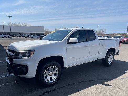 Used 2022 Chevrolet Colorado LT w/ Fleet Safety Package AWD/4WD image 3