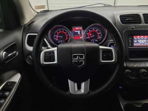 Used 2018 Dodge Journey SE w/ Connectivity Group FWD image 22