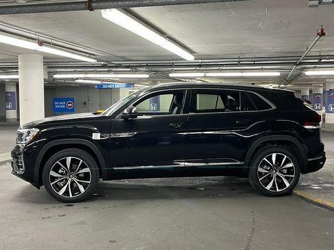 New 2026 Volkswagen Atlas Cross Sport SEL Premium R-Line AWD/4WD image 34