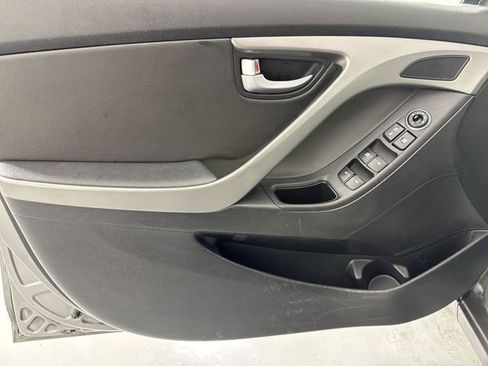 Used 2014 Hyundai Elantra Limited FWD image 20