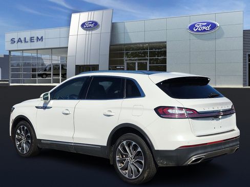 Used 2022 Lincoln Nautilus Reserve image 5