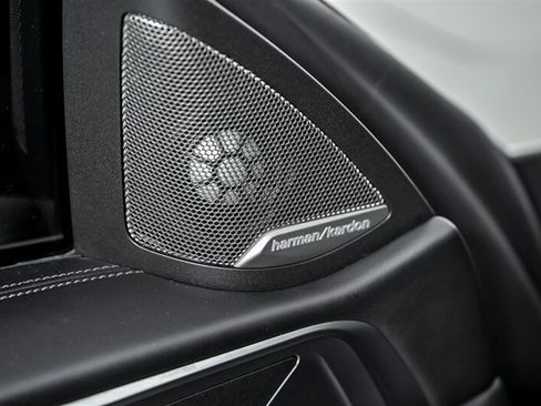 Used 2022 BMW M4 Competition AWD/4WD image 15