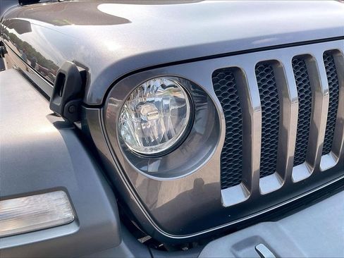 Used 2021 Jeep Wrangler Unlimited Sport AWD/4WD image 28