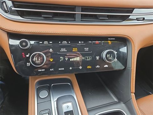 Used 2025 INFINITI QX60 Sensory image 30