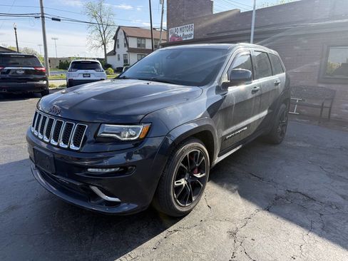 Used 2015 Jeep Grand Cherokee SRT w/ Luxury Group II AWD/4WD image 3
