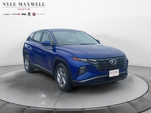 Used 2023 Hyundai Tucson SE image 2