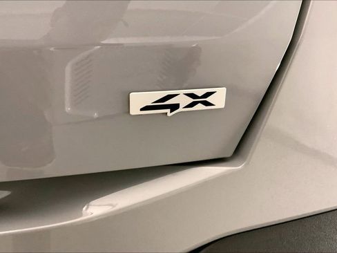Used 2025 Kia Sorento S AWD/4WD image 29