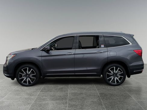 Used 2022 Honda Pilot Touring image 2