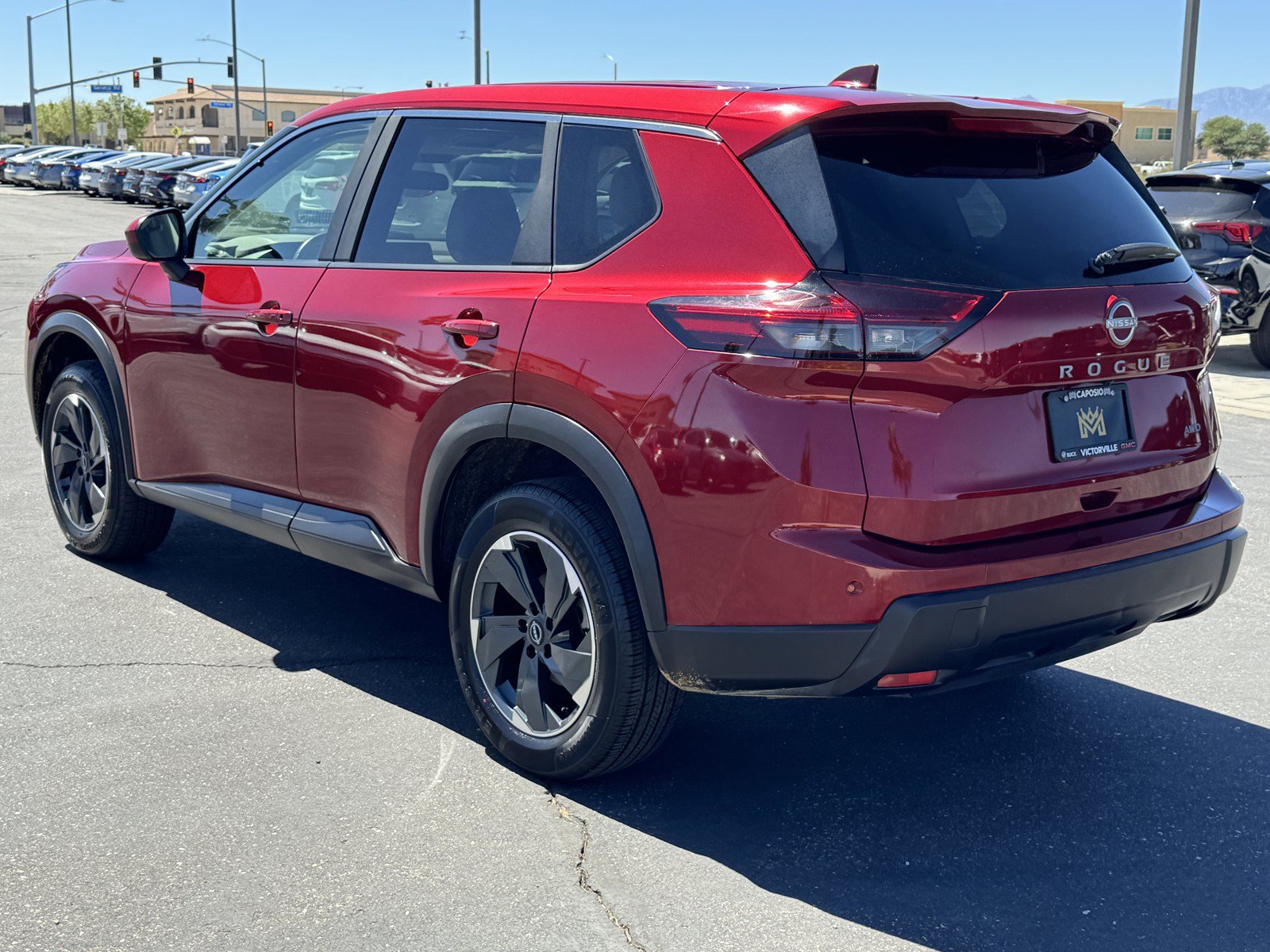 Used 2025 Nissan Rogue SV AWD/4WD image 4