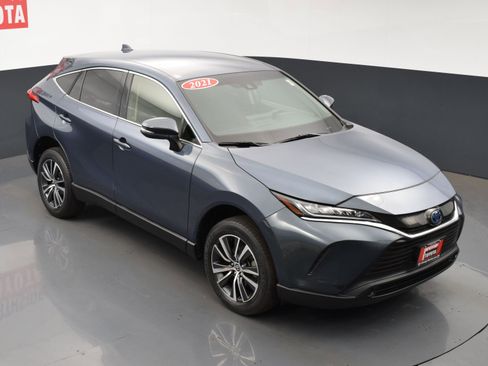 Used 2021 Toyota Venza LE image 22