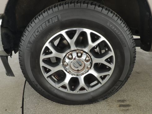 Used 2020 Ford F250 Lariat w/ Lariat Ultimate Package image 6