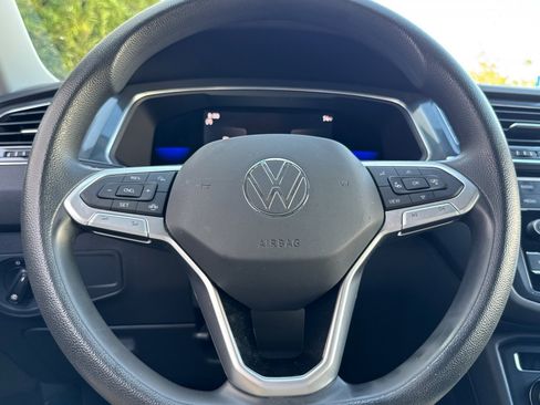 Used 2023 Volkswagen Tiguan S image 24