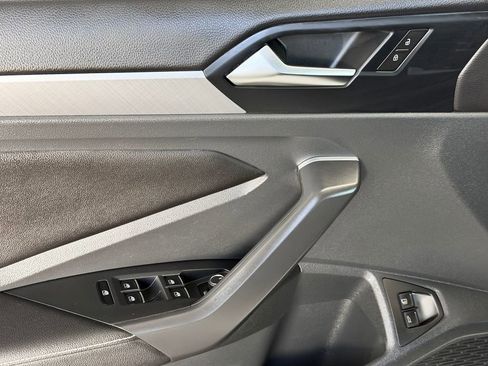 Used 2024 Volkswagen Jetta SE w/ Panoramic Sunroof Package FWD image 22
