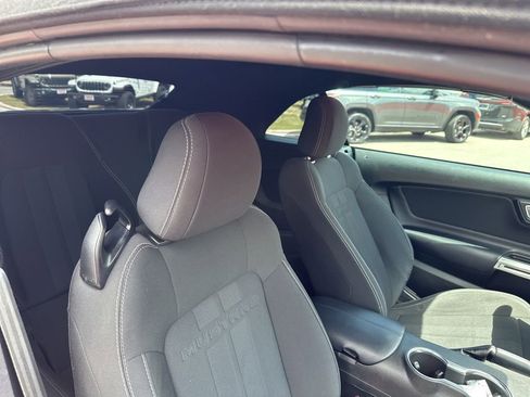 Used 2020 Ford Mustang Convertible image 16