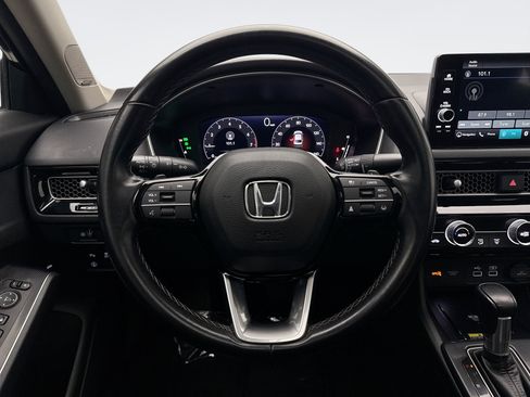 Used 2022 Honda Civic Touring image 12