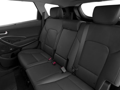 Used 2017 Hyundai Santa Fe SE FWD image 17