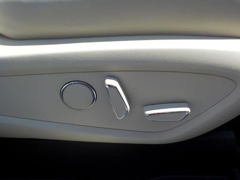 Used 2017 Lincoln MKC Reserve image 40