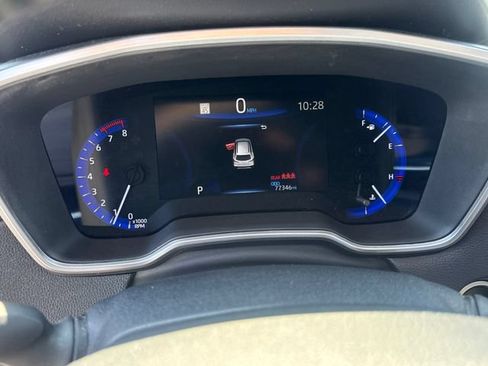 Used 2022 Toyota Corolla Cross XLE w/ Convenience Package FWD image 20