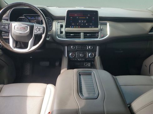 Used 2021 GMC Yukon SLT w/ SLT Premium Package image 14