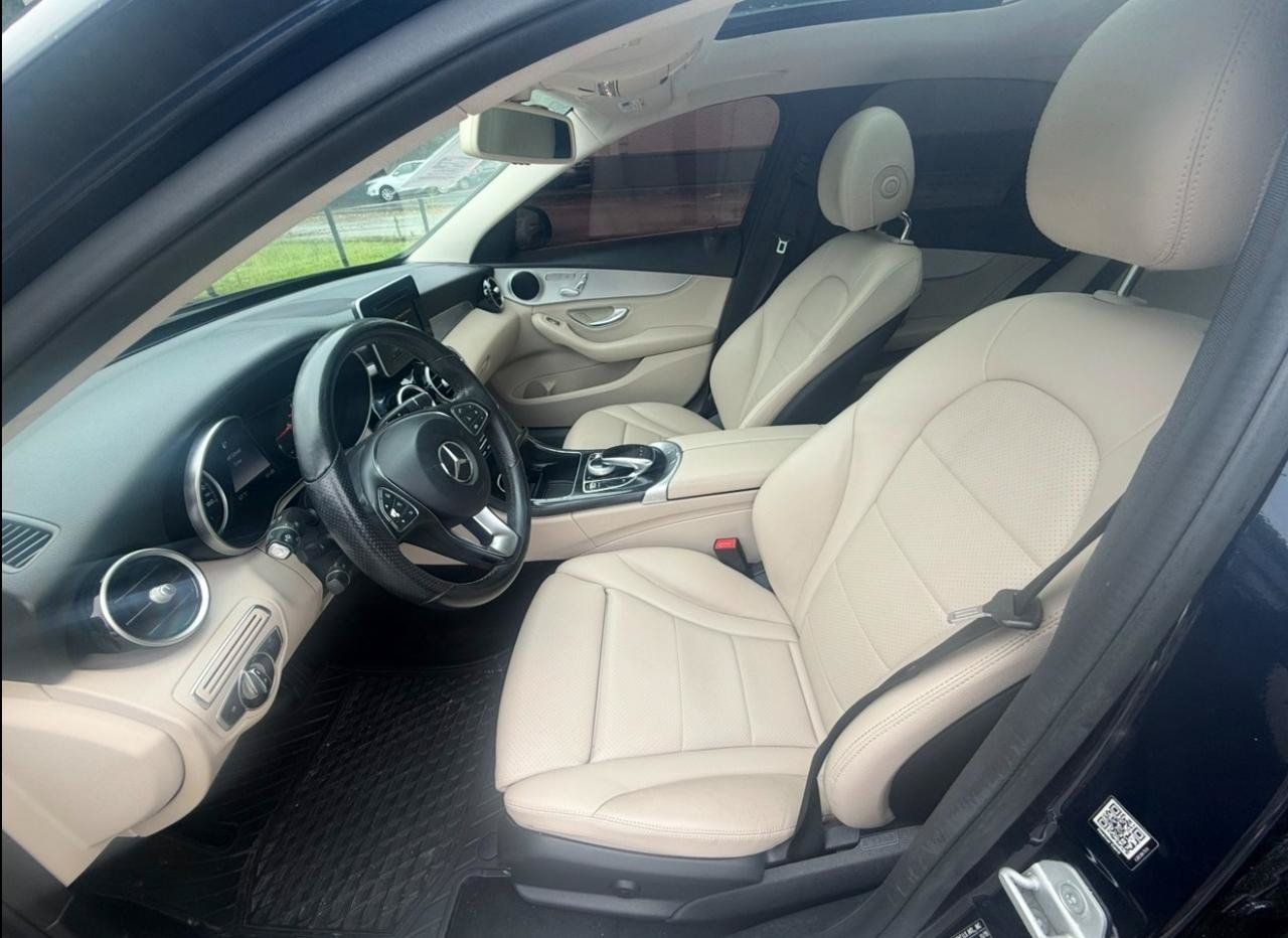 Used 2016 Mercedes-Benz C 300 4MATIC Sedan w/ Premium 1 Package image 10